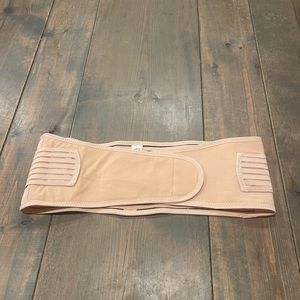 AZMED Women’s Pregnancy/Maternity Belly Adjustable Beige/Tan Belt 43" L x 6" W